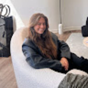 Meet your Posher, Melissa